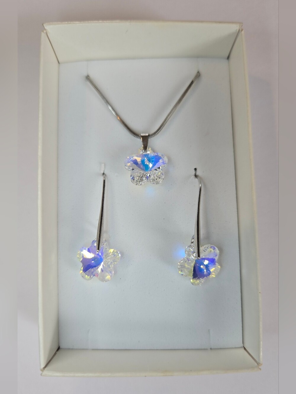 Cristiani Snowflake Star Necklace & Earring Set with Swarovski Crystals